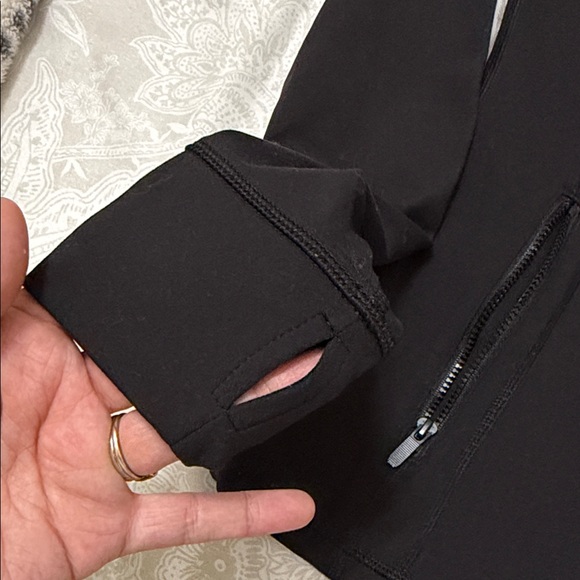 Guess Women's Black Utility Jacket - Picture 2 of 6